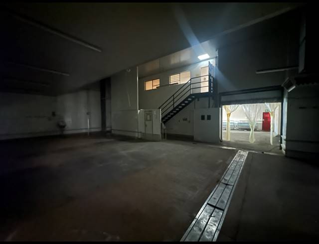 2,000M² WAREHOUSE FOR SALE IN FOUNDERS VIEW